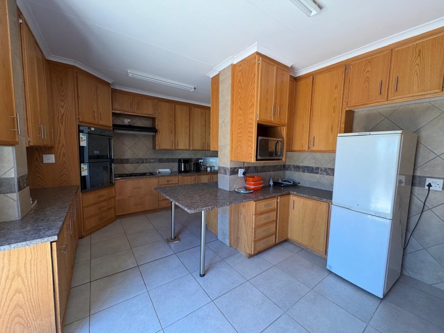 4 Bedroom Property for Sale in Wolmaransstad North West